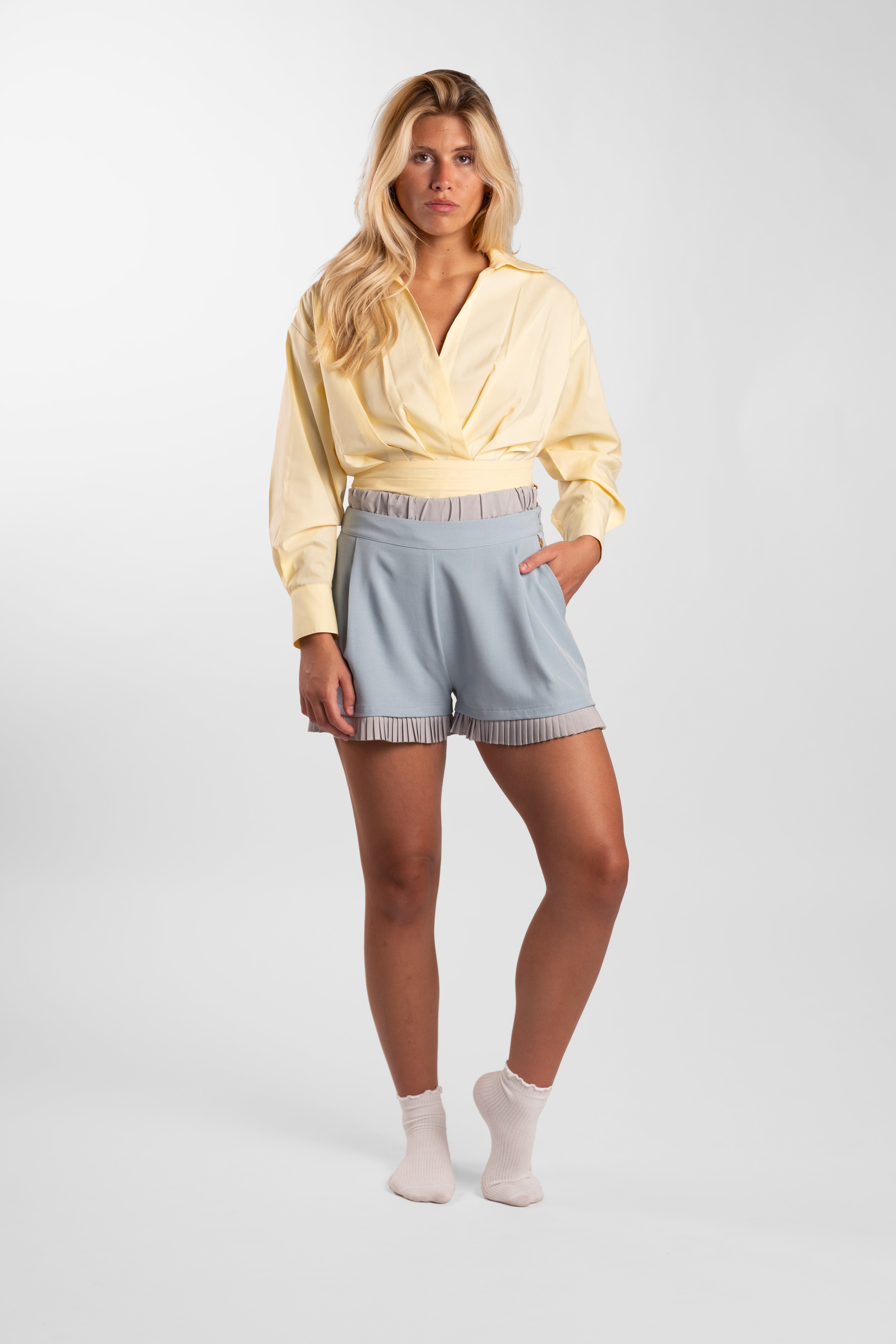SPRITZ & PLEATS SHORTS