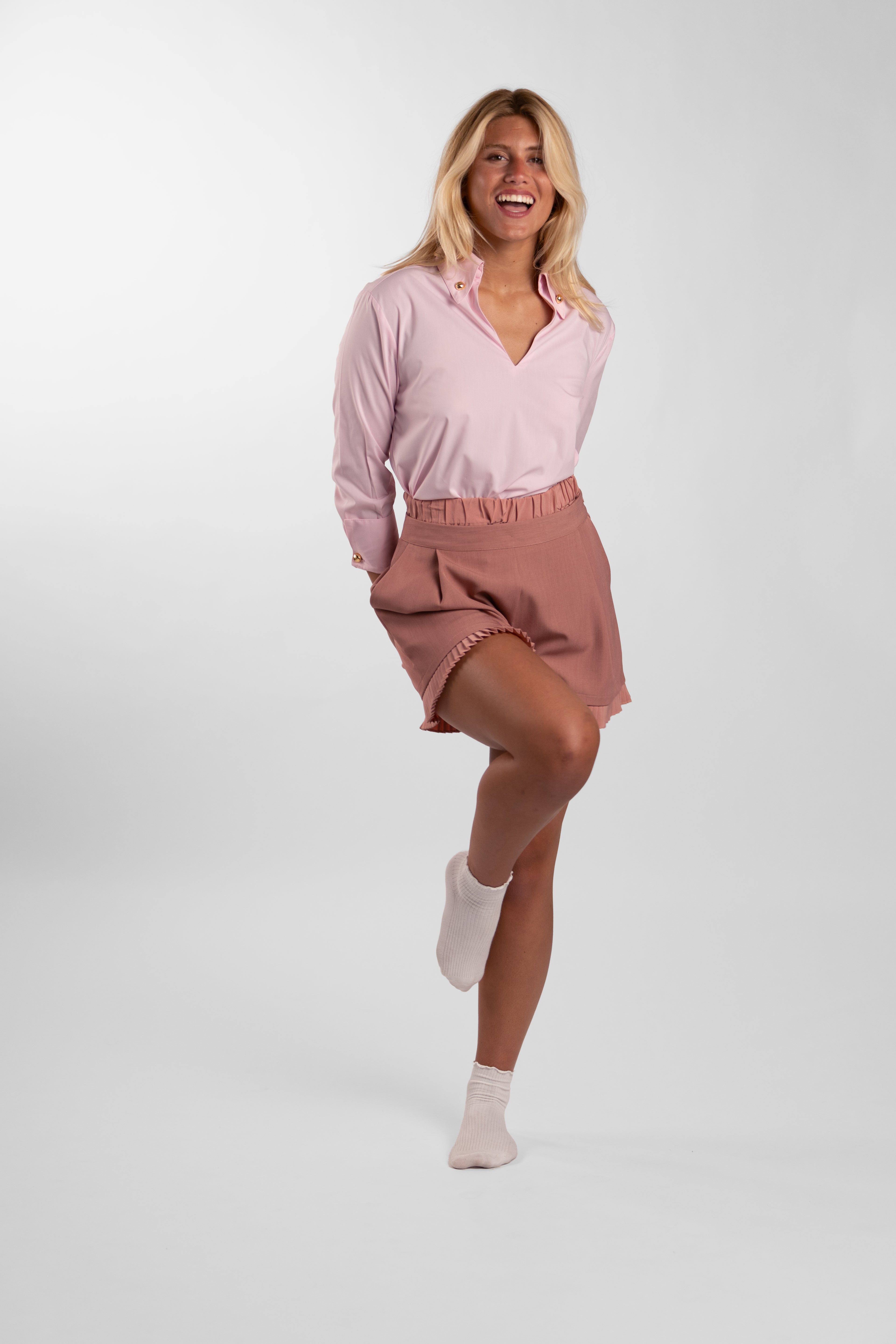 SPRITZ & PLEATS SHORTS